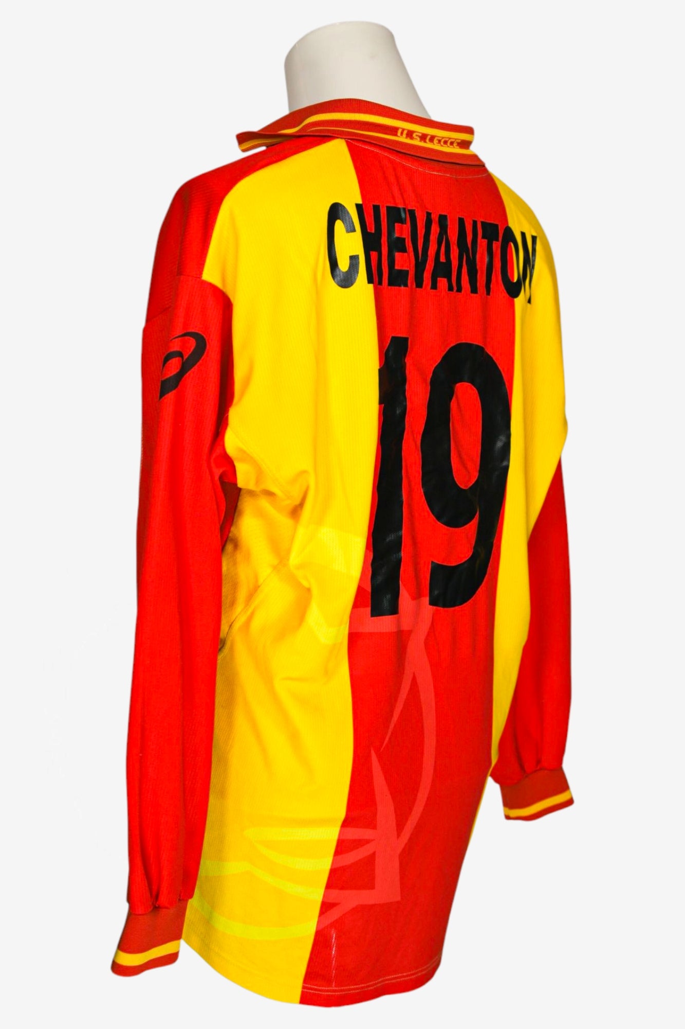LECCE 2001/02 - HOME - CHEVANTON