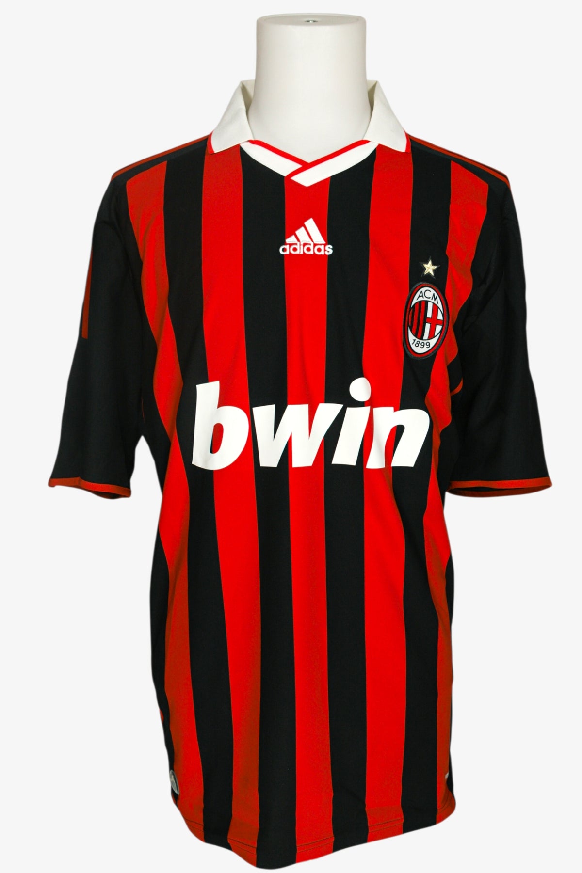 MILAN 2009/10 - RONALDINHO - HOME