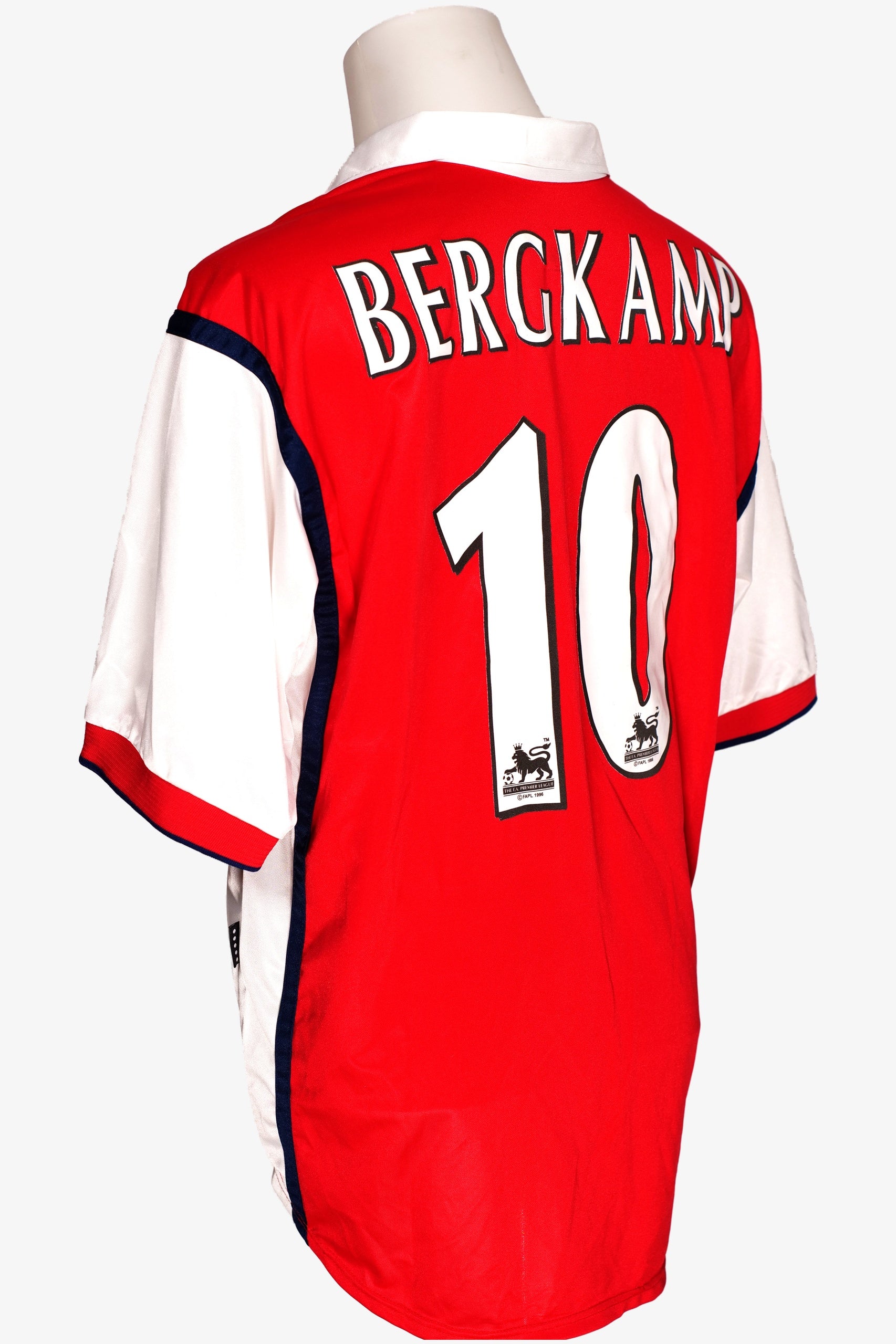 ARSENAL 1999/00 - BERGKAMP - HOME