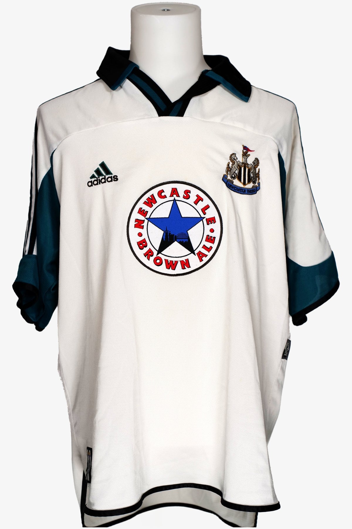 NEWCASTLE UNITED 1999/00 - SHEARER - AWAY