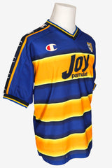 PARMA 2001/02 - HOME - NAKATA