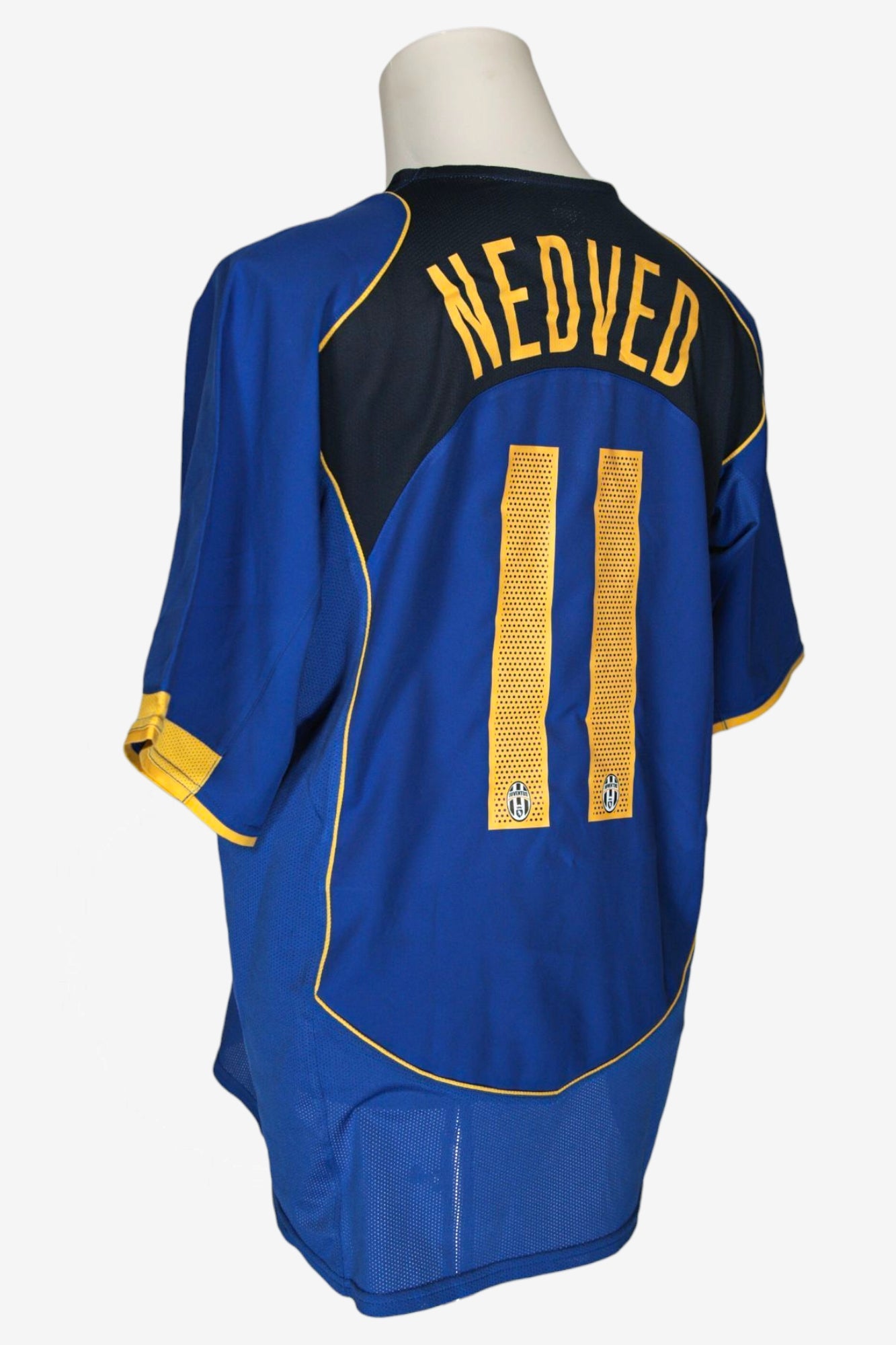 JUVENTUS 2004/05 - AWAY - NEDVED