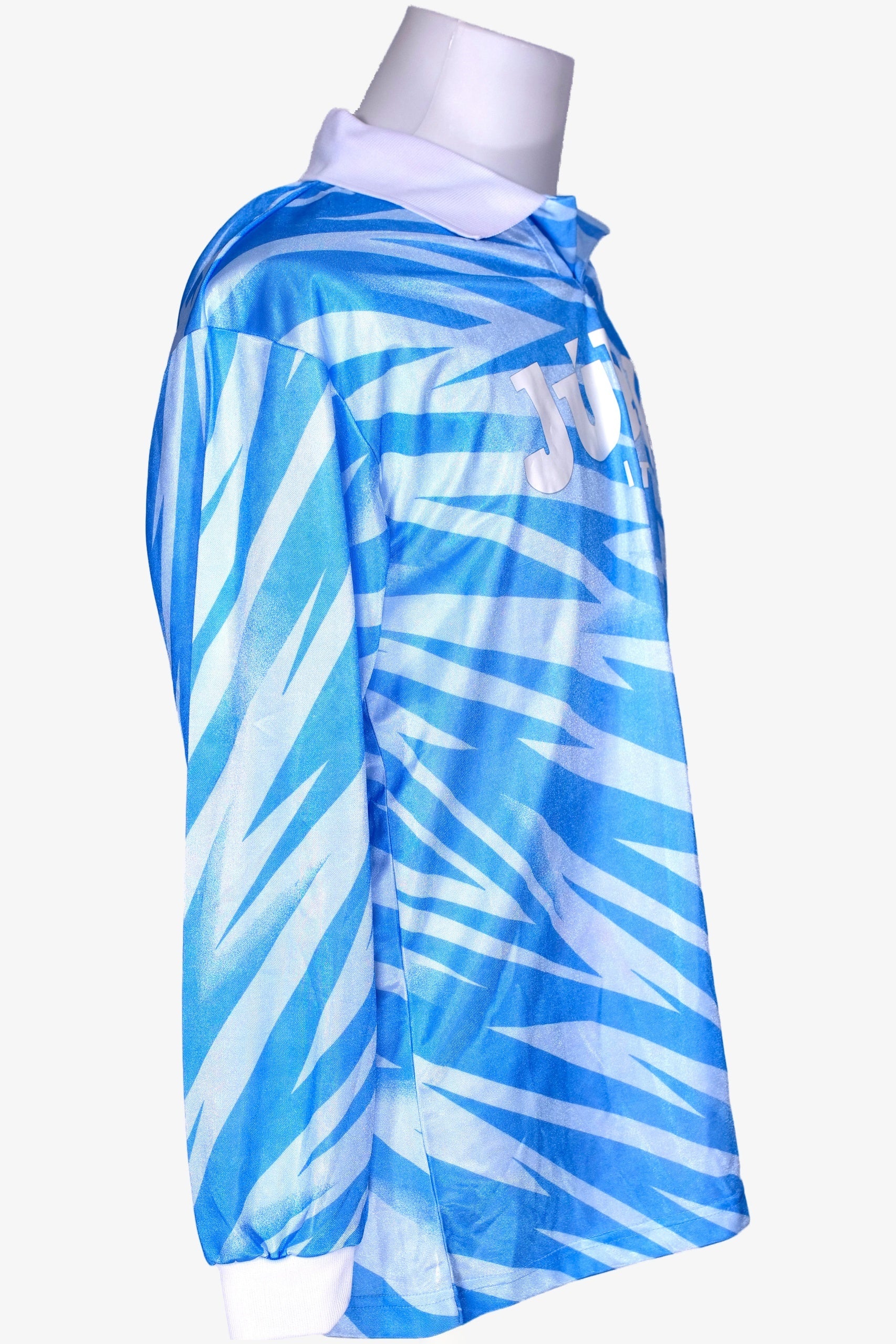JUBILO IWATA 1995/96 - HOME
